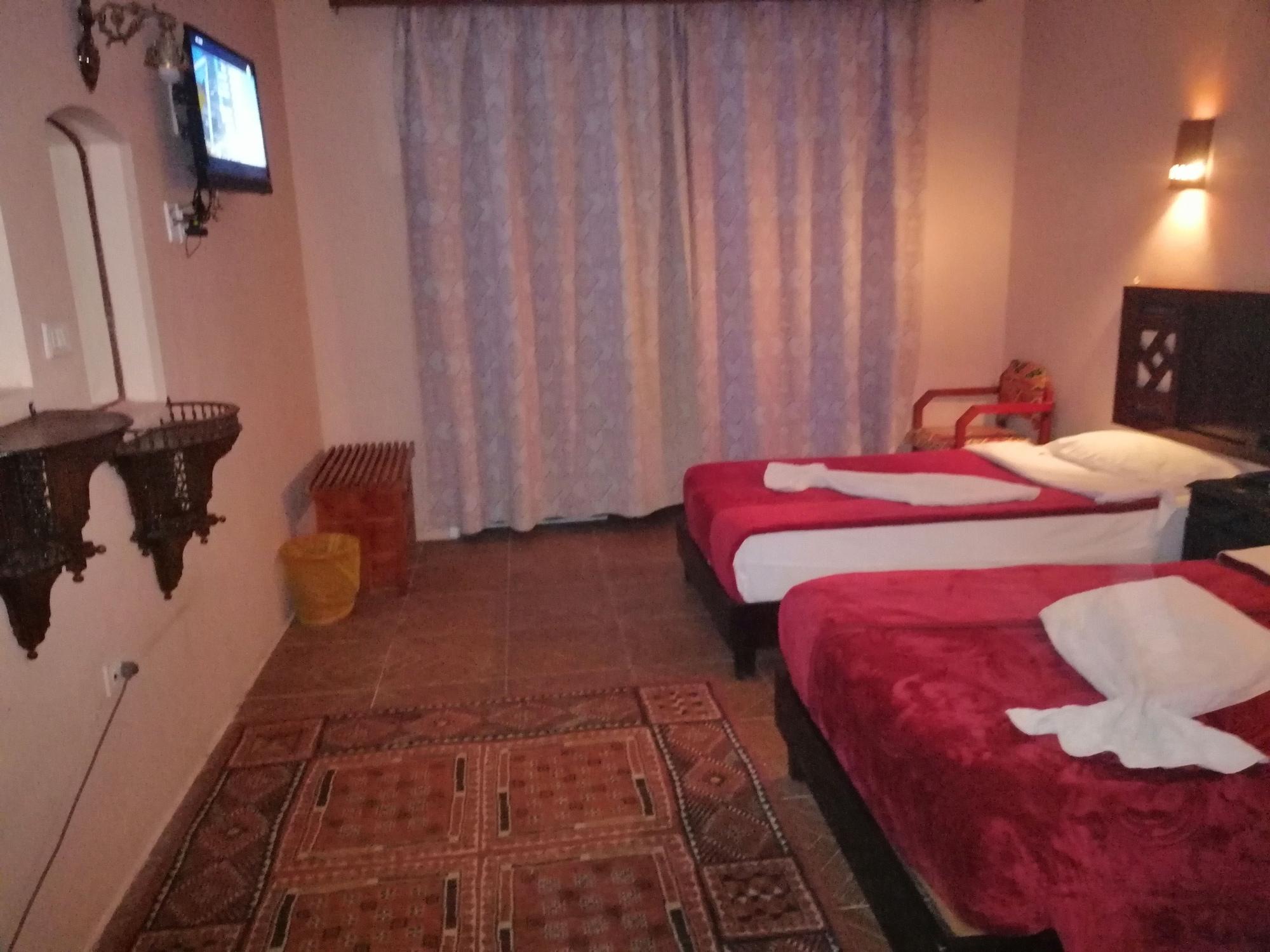 Ali Baba Hotel Dahab Buitenkant foto