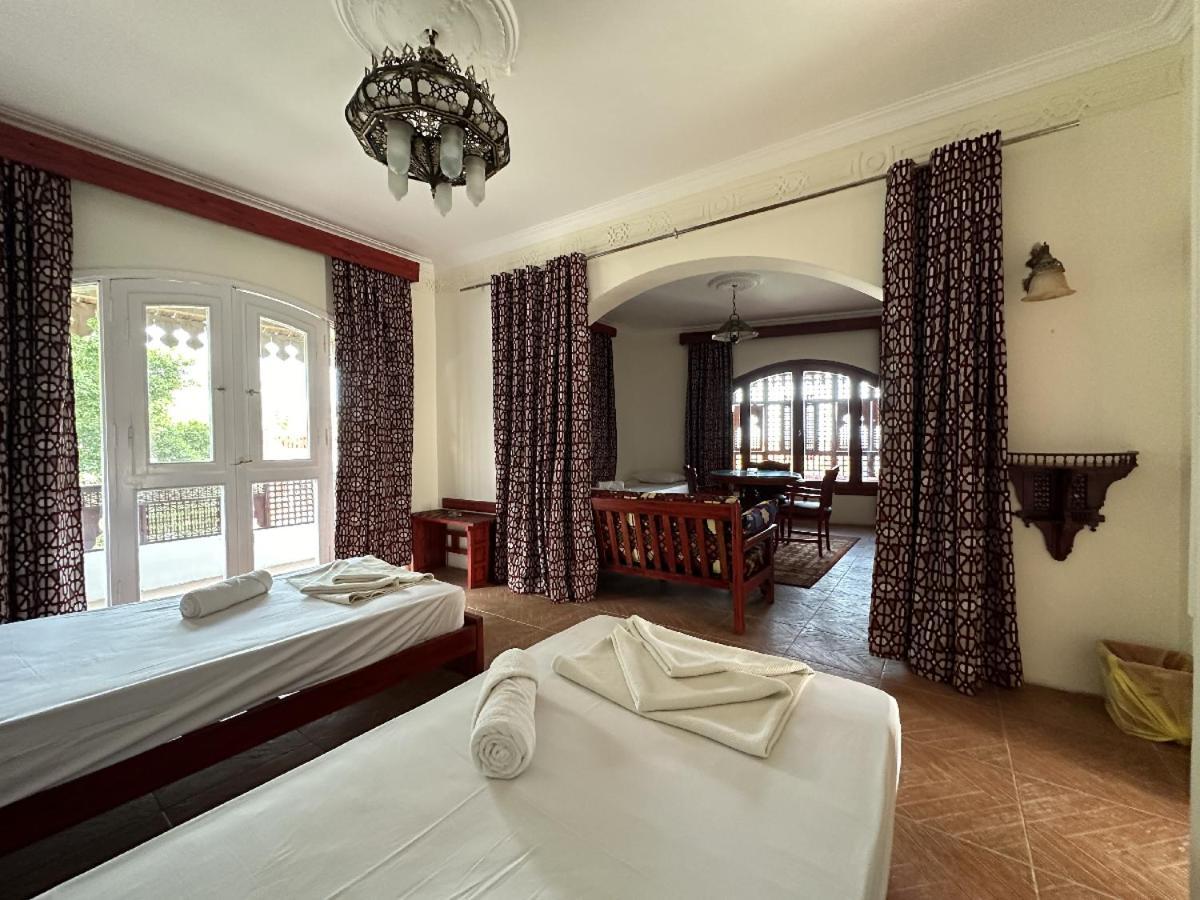Ali Baba Hotel Dahab Buitenkant foto